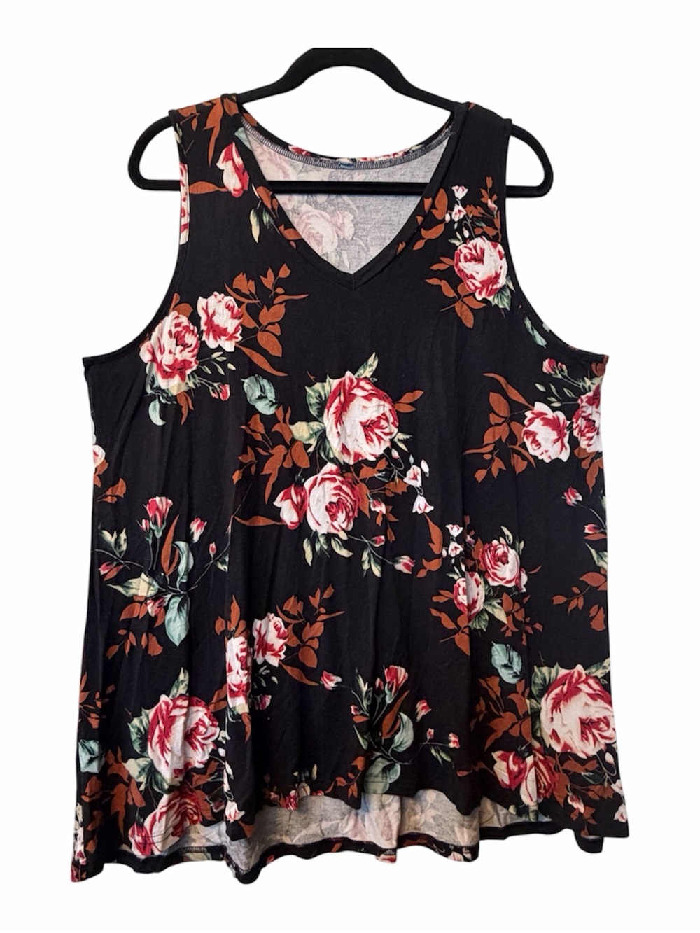 Plus Size Floral V-Neck Sleeveless Tank Top - Hi low hemline